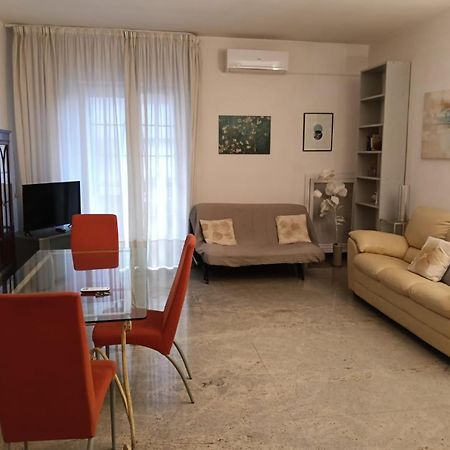Pane & Pomodoro Beach Roomy Flat Бари Екстериор снимка