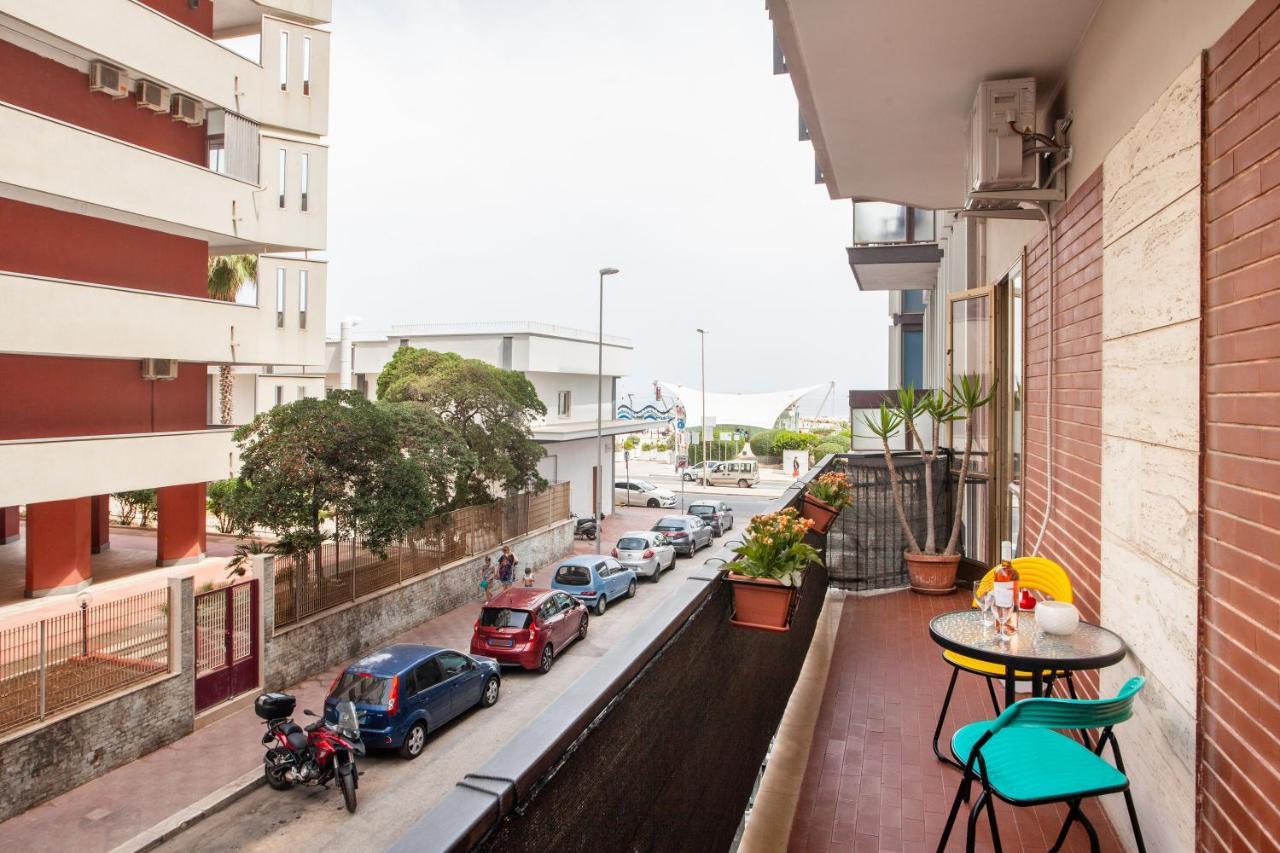 Pane & Pomodoro Beach Roomy Flat Бари Екстериор снимка